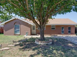 2631 Bobwhite Blvd, Mesquite, TX 75149