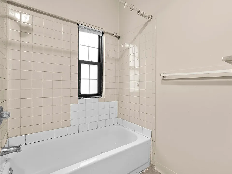 26-28 Lawrence St #26-3