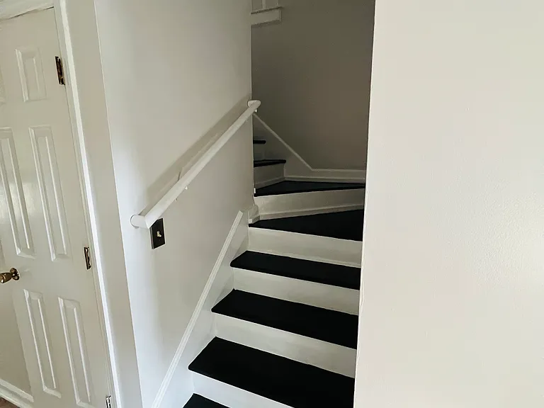 947 Governors Ct — Photo 6