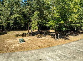 154 Deer Valley Dr, Powderly, TX 75473