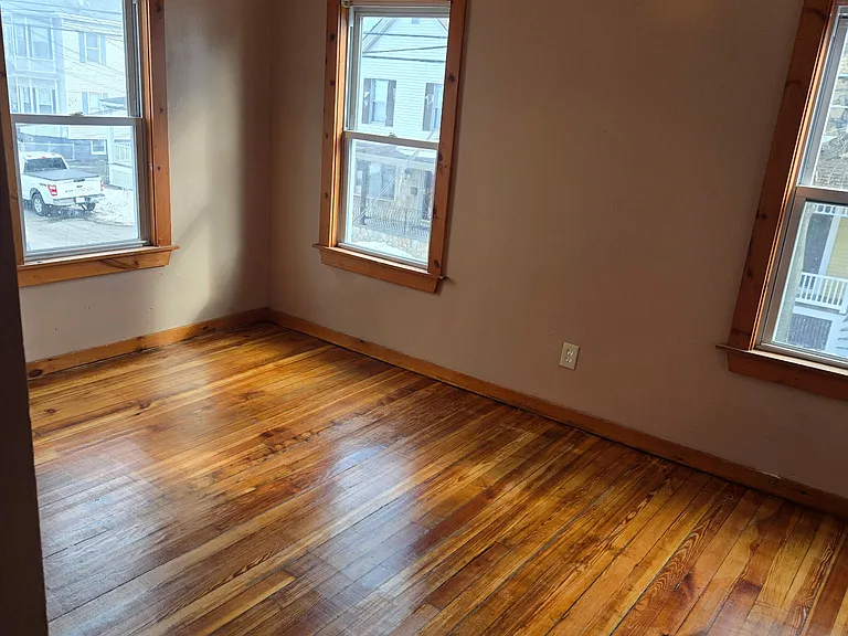 65 Katherine St #2 — Photo 3