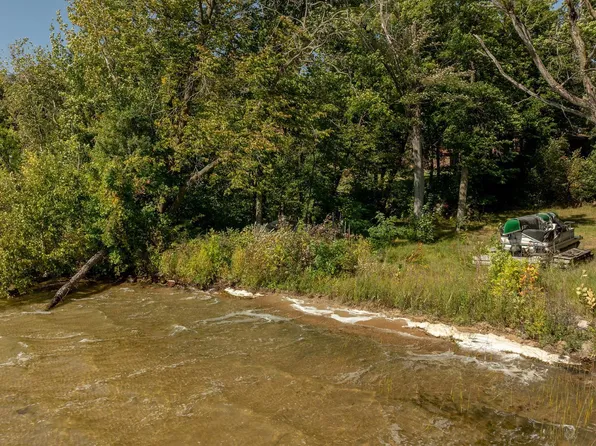 20172 Elm Dr, Brainerd, MN 56401