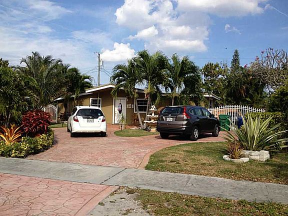 2nd image of 8415 NW 32nd Ct