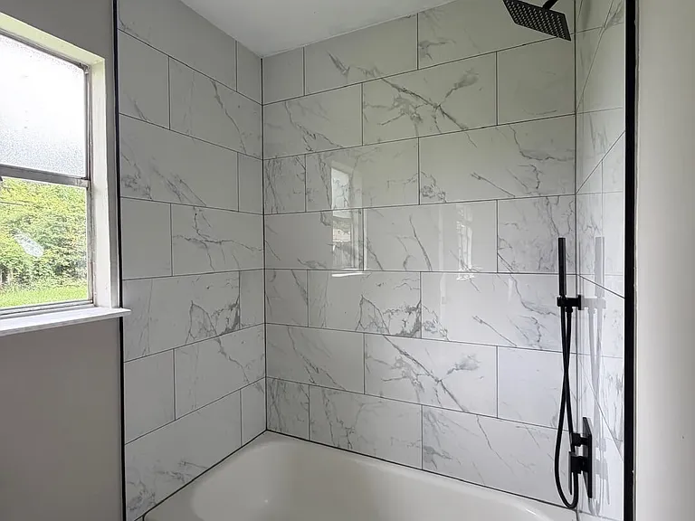 New Bathroom Renovations
2 Full Baths