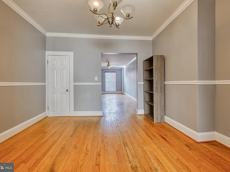 119 S Bouldin St — Photo 9