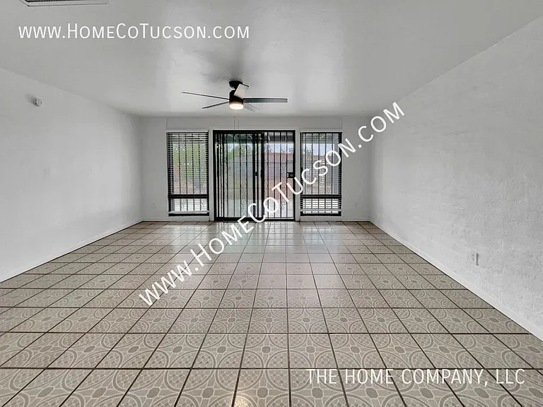5950 S Liberty Ave — Photo 14