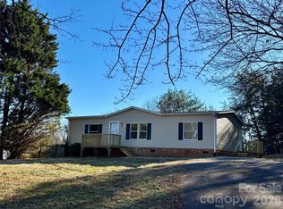 3938 Berry Creek Cir, Granite Falls, NC 28630