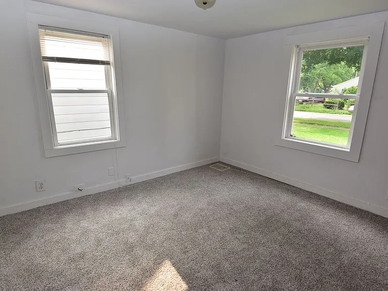 929 Beale St — Photo 6