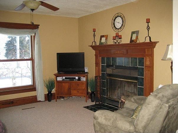 1st image of 130 Park St