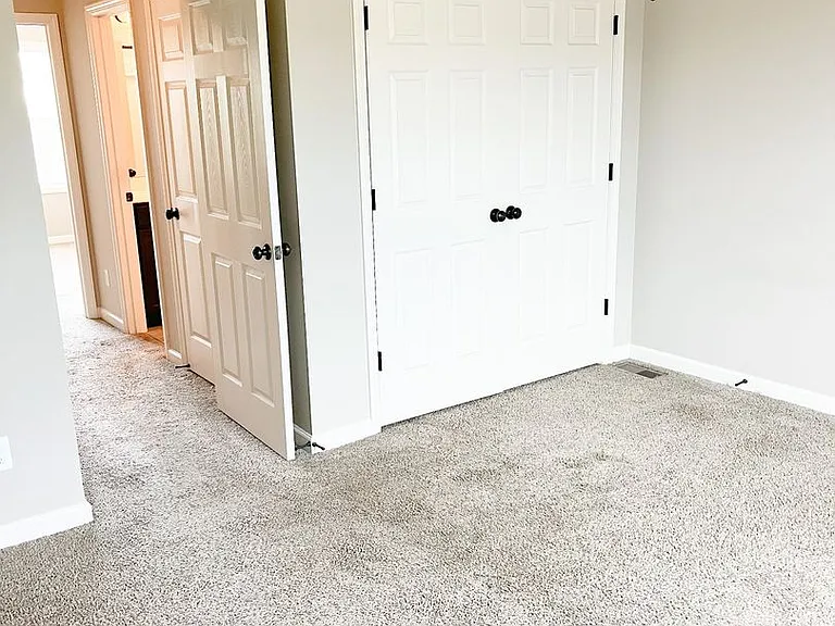 305 Rowand Ct — Photo 12