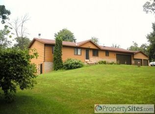 32574 Goldenrod St NW, Cambridge, MN 55008