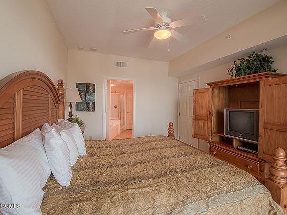 5th image of 2228 Beach Dr #302