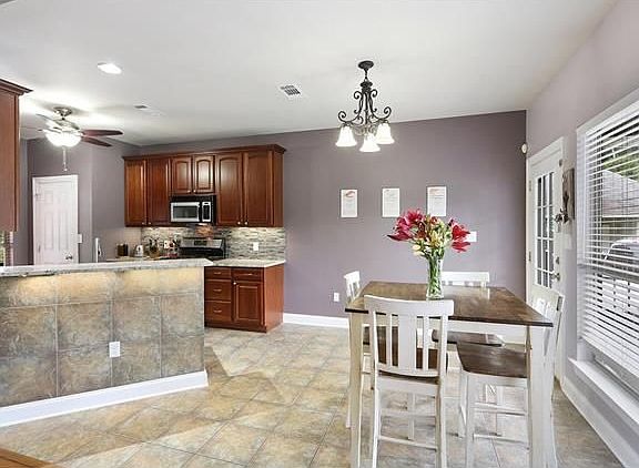 4th image of 58423 Holly Dr
