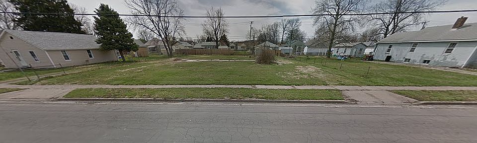 1st image of 2711 W 22nd St