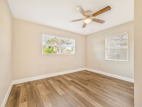 3rd image of 4822 Balboa Dr