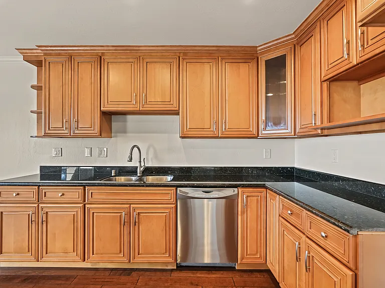 850 Park Ave #13A — Photo 21