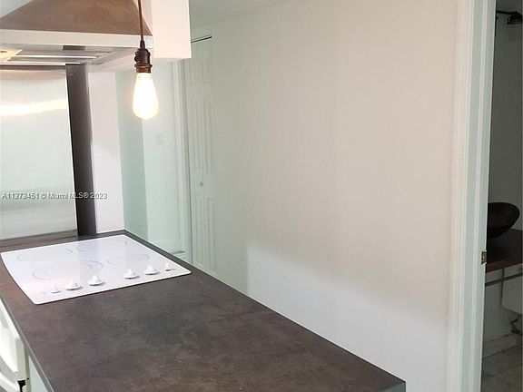 3rd image of 825 Brickell Bay Dr APT 1948