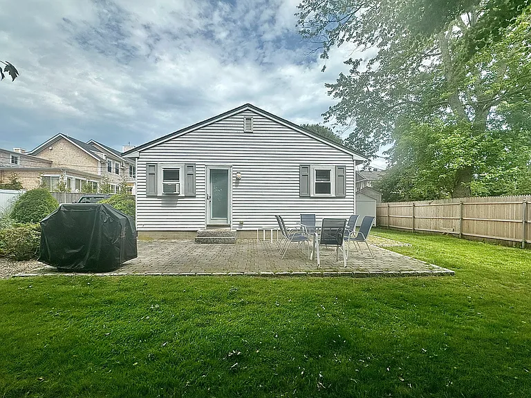 101 Briarwood Ave #B — Photo 19
