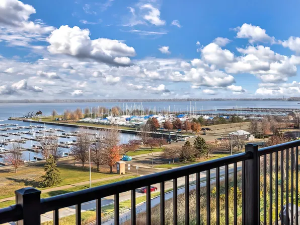 Lakehouse Luxury Apartments