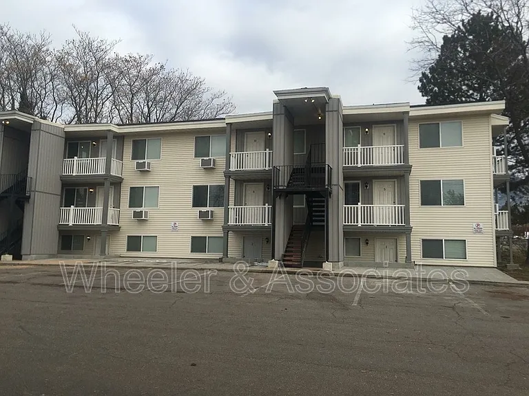 520 E 4400 S #1 — Photo 1