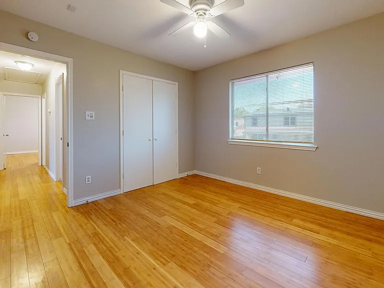 8128 Heritage Place Dr — Photo 14