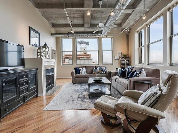 2nd image of 2107 Grand 702 Blvd Unit 702