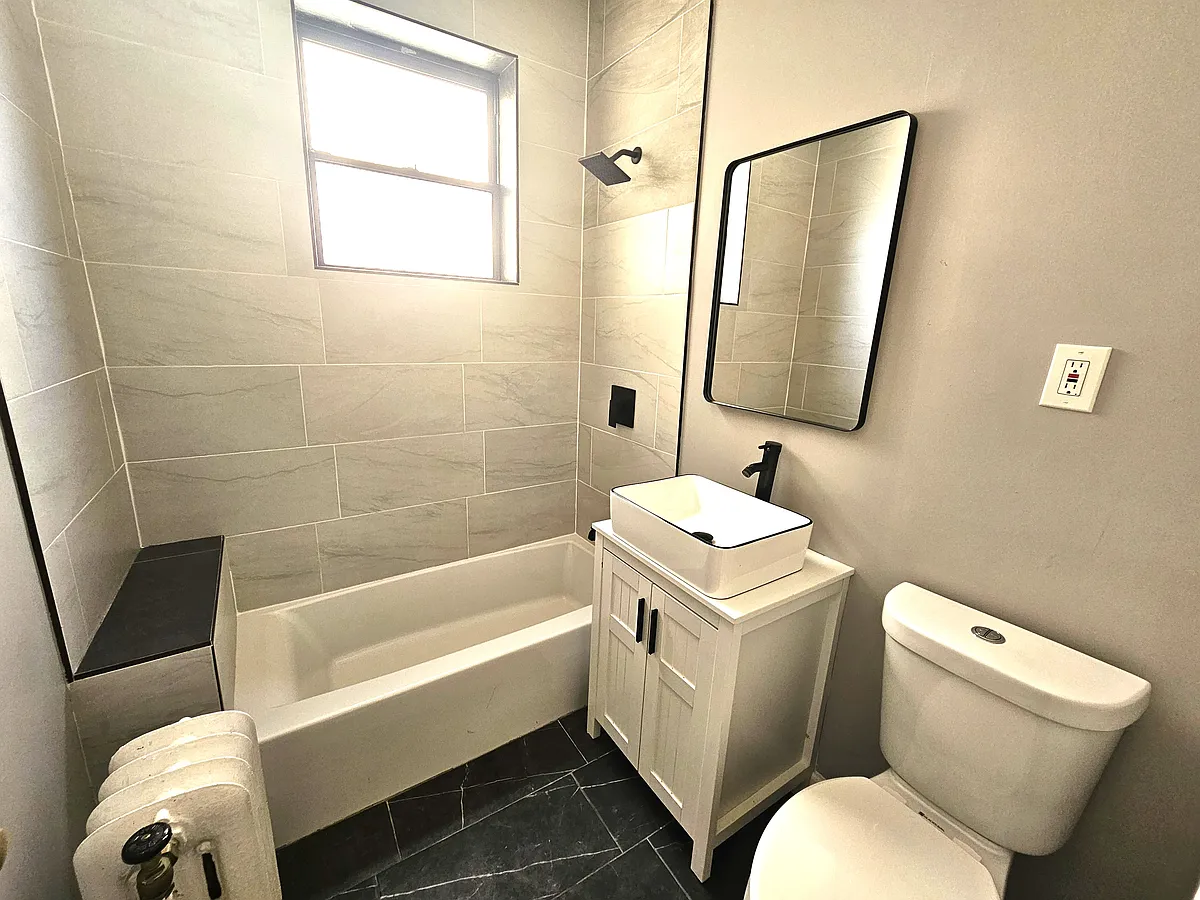 Building Photo - 333 Elmora Ave #12