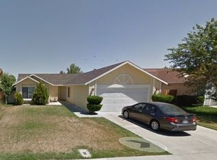 647 Twinberry Ln, Lancaster, CA 93534