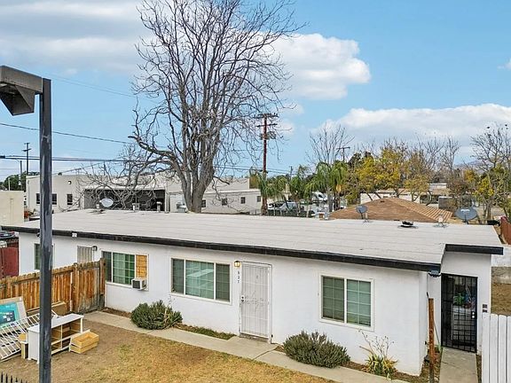 3rd image of 925 Magnolia Ave #B