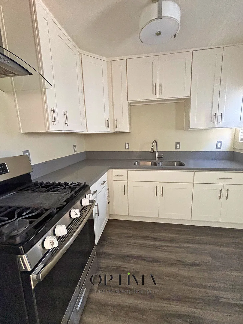 844 Chestnut Ave. — Photo 3