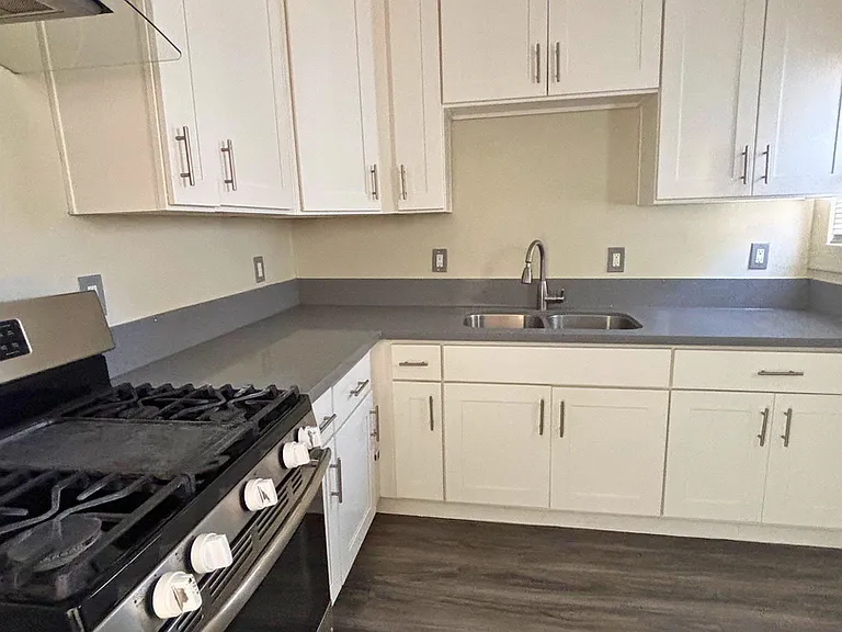 844 Chestnut Ave. — Photo 3
