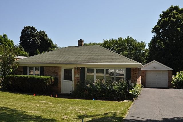 1st image of 528 Buckingham Pl