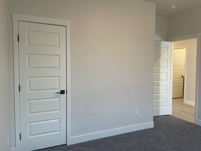 1720 Caliper Way — Photo 5