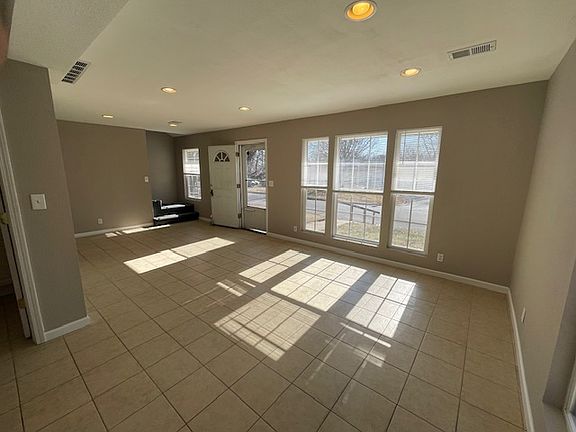 2nd image of 5030 Woodend Ave