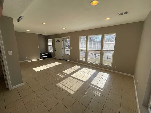 5030 Woodend Ave — Photo 2