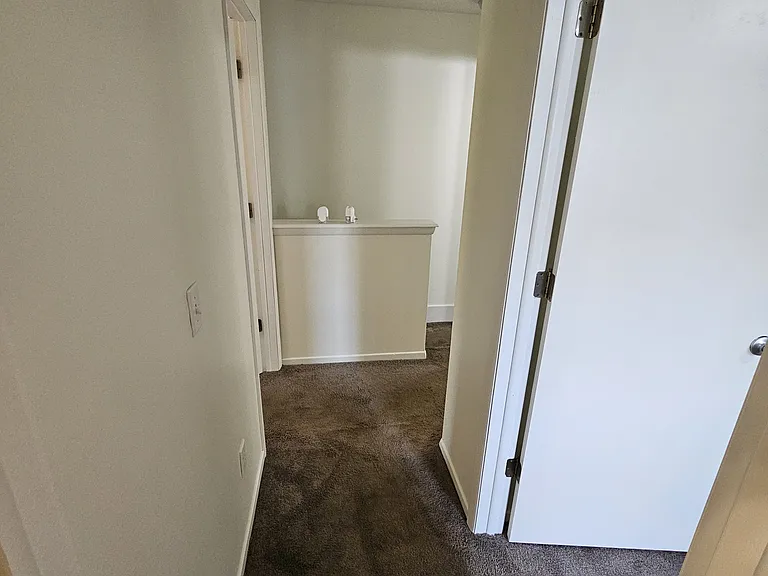 2901 Staten Ave #15 — Photo 14