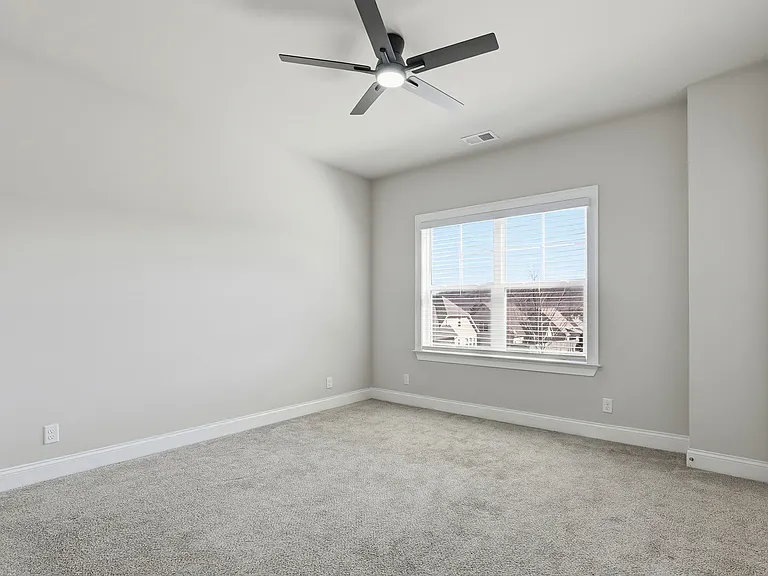 4582 Wellesley Dr — Photo 21