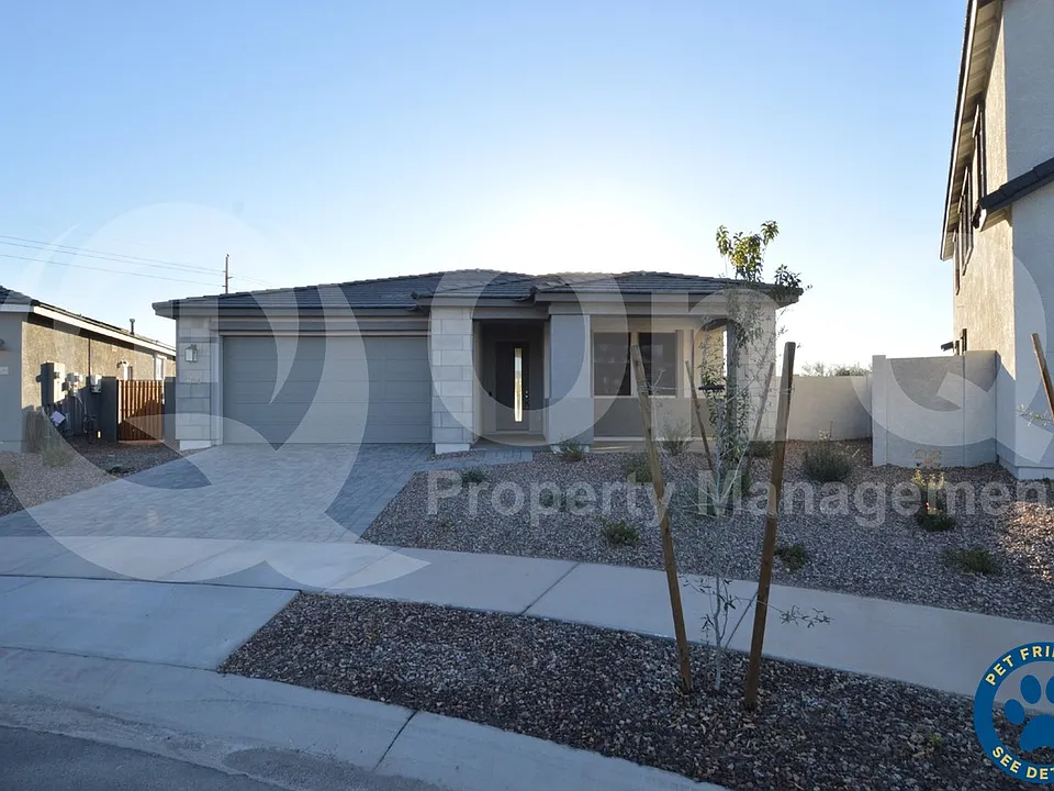 21914 S 226th Pl
