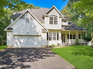 8 Country Woods Ln, Pine Beach, NJ 08741