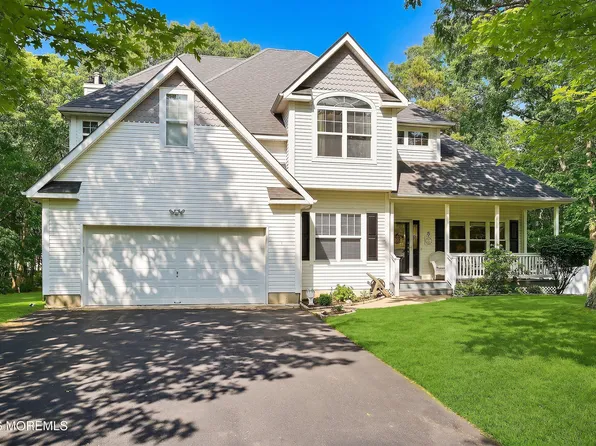 8 Country Woods Lane, Pine Beach, NJ 08741