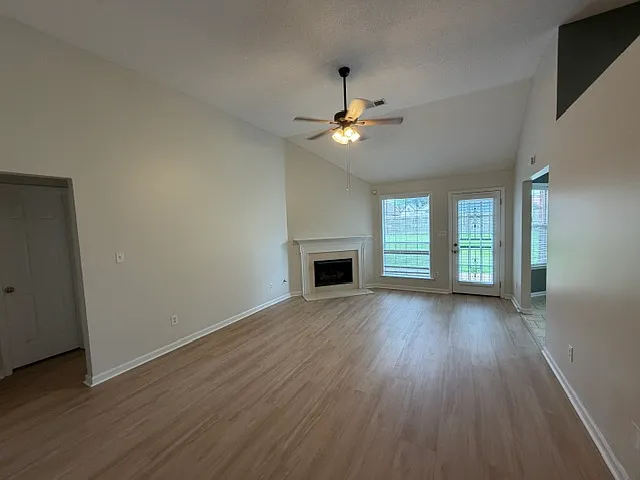 11245 Cashmere Woods Dr — Photo 10