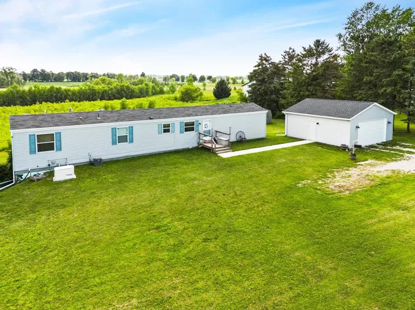 W4543 Faro Springs Rd, Hilbert, WI 54129