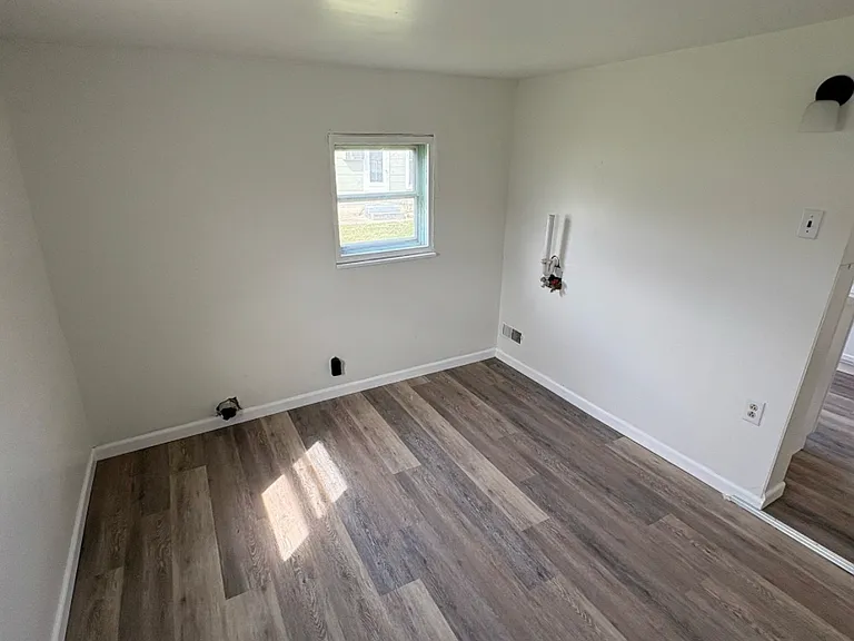 621 Miami St — Photo 15