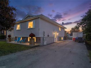 31 Beckett Blvd, Tillsonburg, ON N4G 5N2