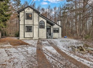 217 Clearview Dr, Long Pond, PA