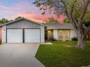 7207 Spring Drops St, San Antonio, TX 78249