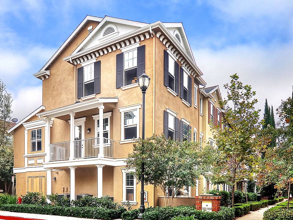 1st image of 15208 Fairfax Way