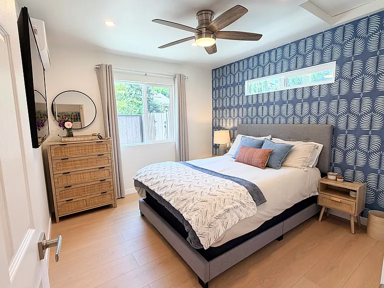 5061 Haskell Ave #GUESTHOUSE — Photo 2