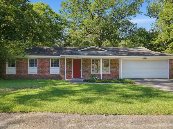 210 Elliott Dr, Ladson, SC 29456