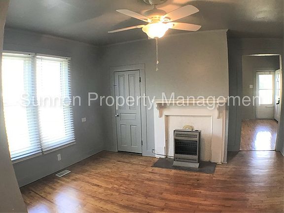 4th image of 121 Sloan St